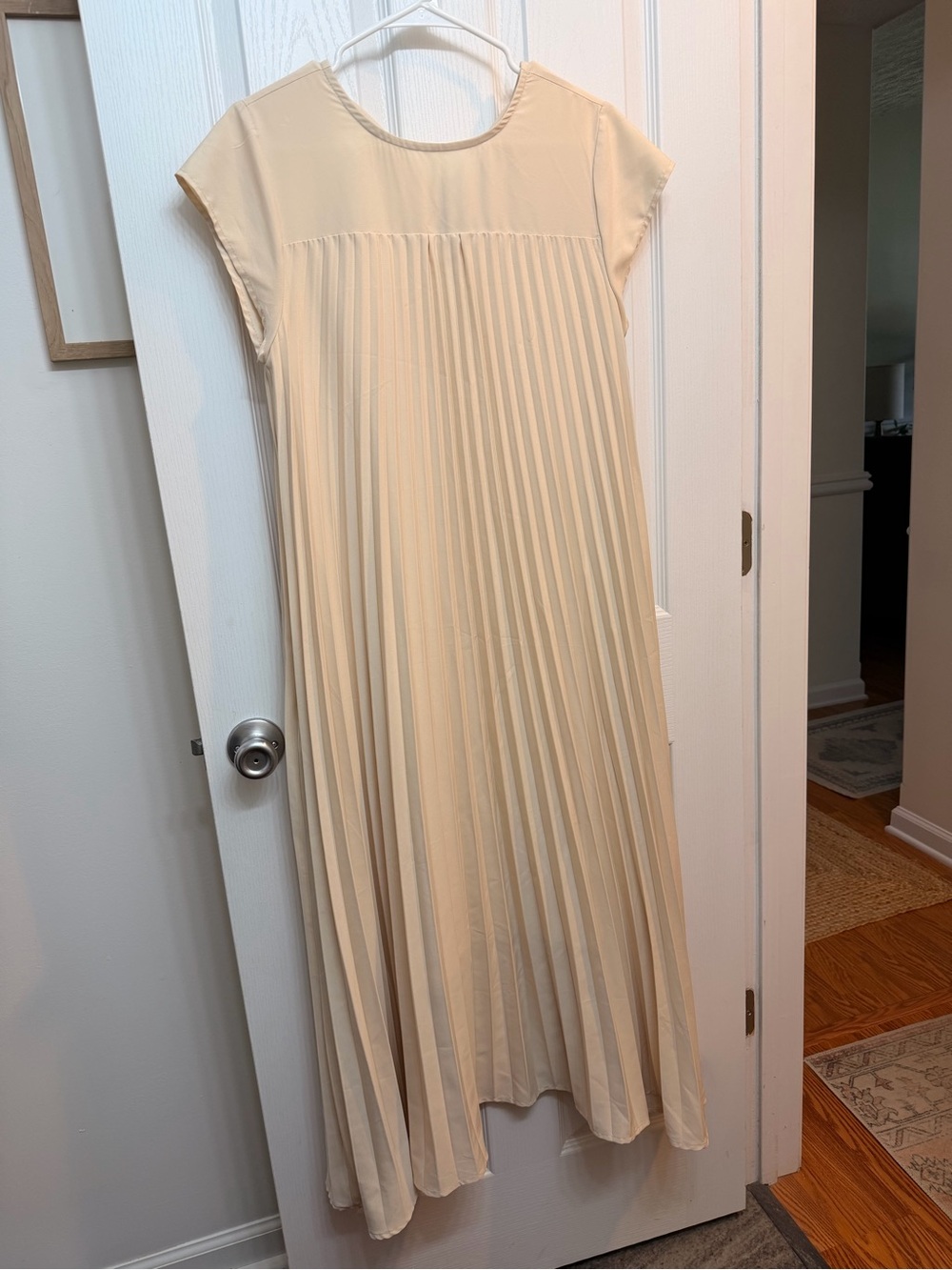 Amazon Cream Pleated Maxi Dress - small